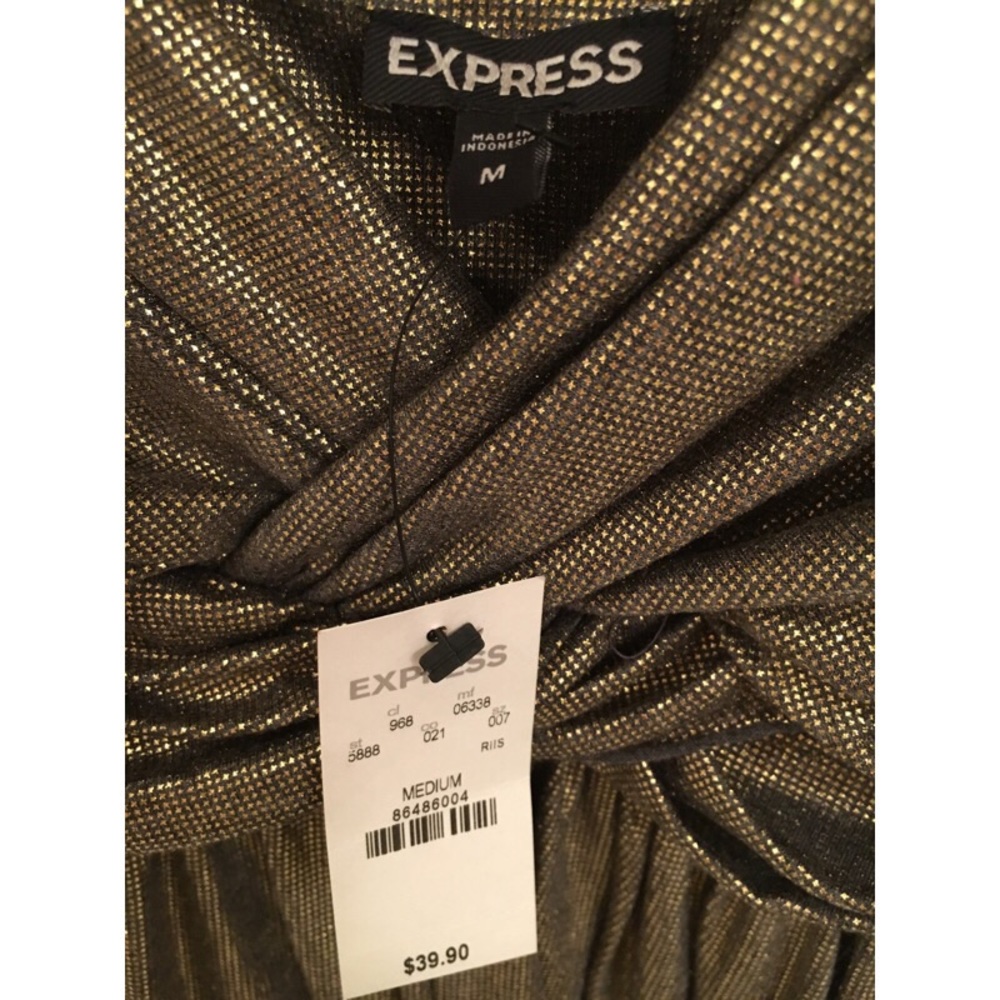 Express Top - Picture 3 of 4